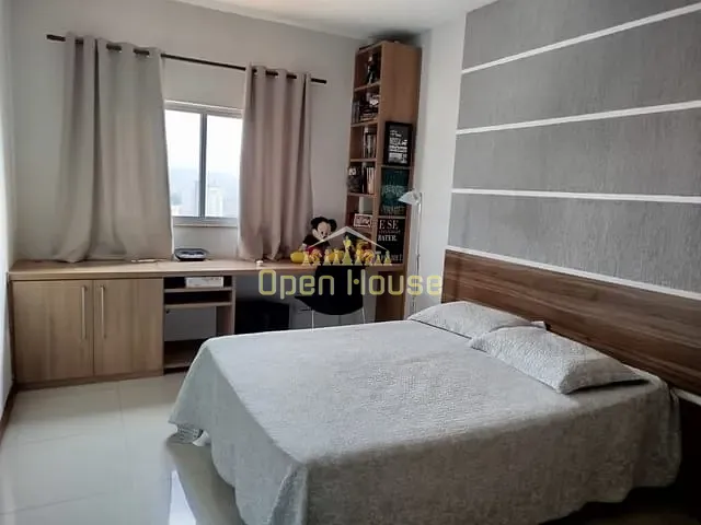 Apartamento 4 quartos e 3 banheiros, à venda, no bairro Monte Castelo em Volta Redonda