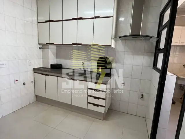 Apartamento com 103m² 3 quartos e 2 banheiros, à venda, no bairro Vila Cidade Universitária em Bauru