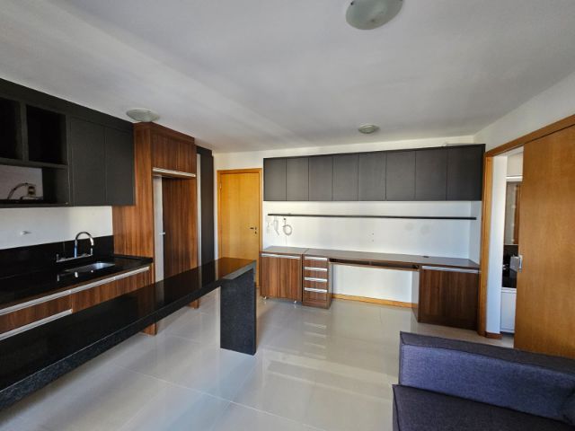 Foto do Apartamento - Apartamento central mobiliado à venda/1 quarto/andar alto/sol da manhã/1 vaga - Centro, Londrina, PR | Taive