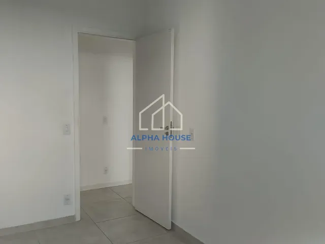 Apartamento 2 quartos e 1 banheiro, à venda, no bairro Jardim dos Estados em Taubaté