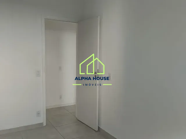 Apartamento 2 quartos e 1 banheiro, à venda, no bairro Jardim dos Estados em Taubaté