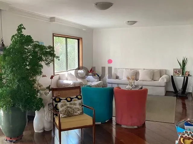 Apartamento 4 quartos e 3 banheiros, à venda, no bairro Itaim Bibi em São Paulo