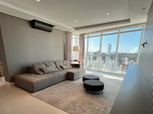 Apartamento 4 quartos e 5 banheiros, à venda, no bairro Centro em Balneário Camboriú
