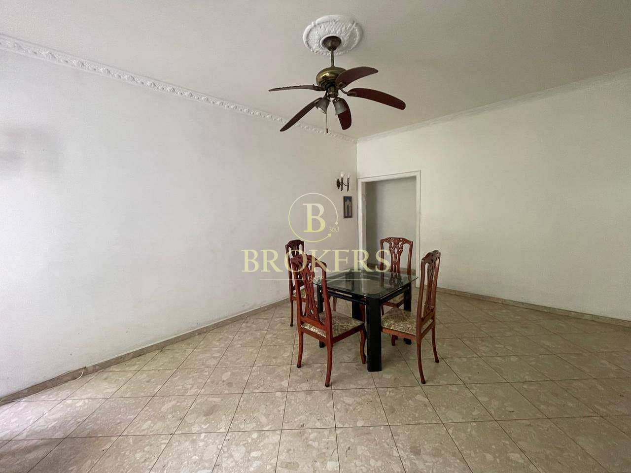 Apartamento à venda, Localização privilegiada! Em frente à Praça e à estação de metrô, Copacabana, Rio de Janeiro, RJ