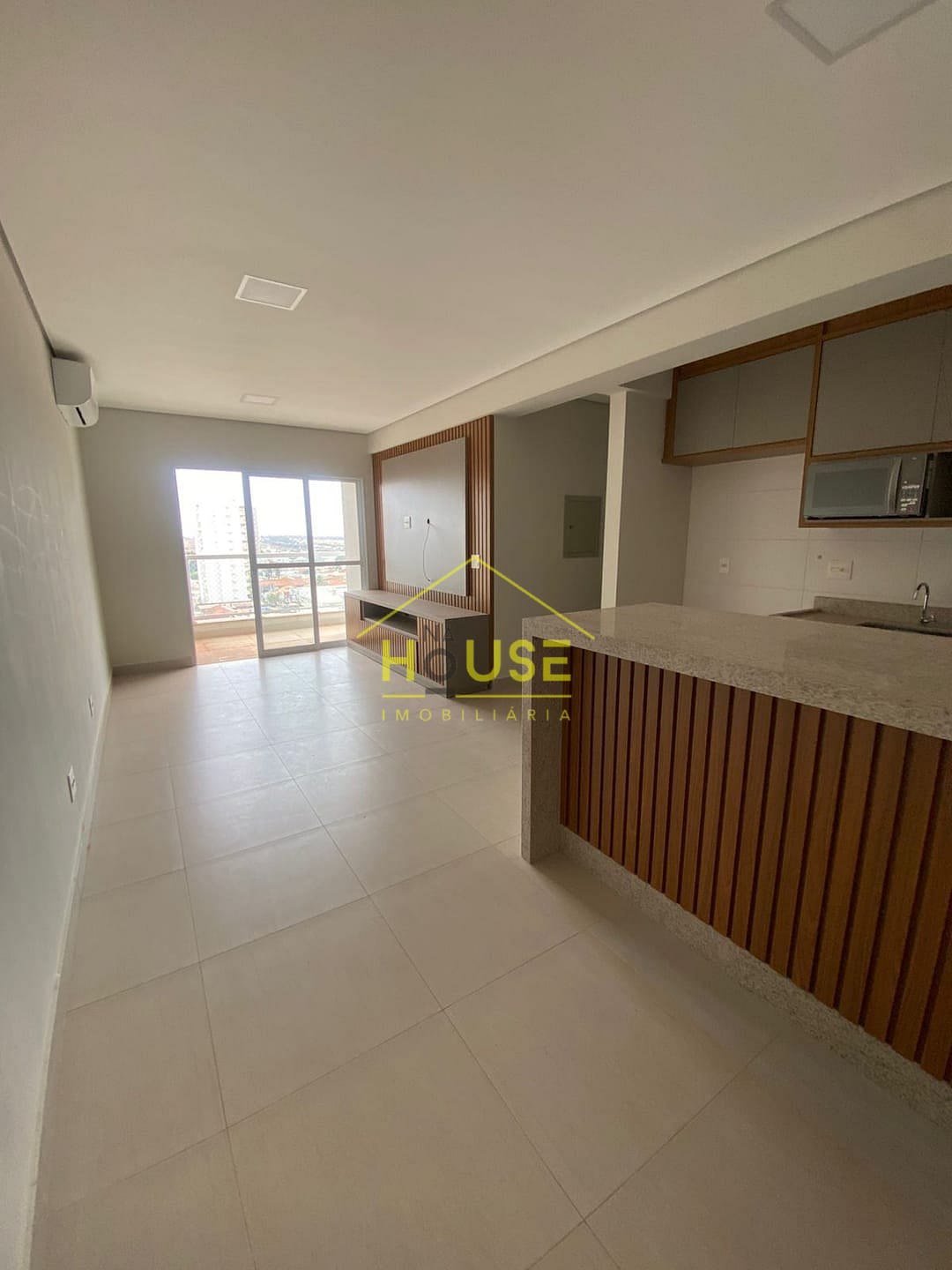 Apartamento para alugar com 3 quartos, 86m² - Foto 4