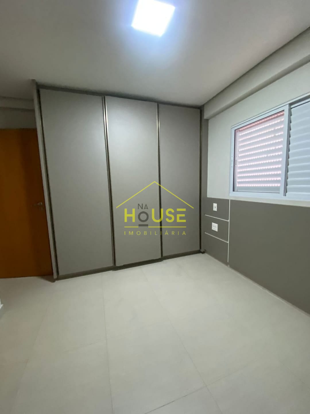 Apartamento para alugar com 3 quartos, 86m² - Foto 11