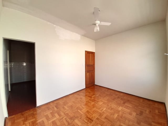 Foto do Apartamento - Apartamento com 2 dormitórios para alugar, 65 m² por R$ 1.450,00/mês - Centro - Lavras/MG | Seu Lugar - Imobiliária Descomplicada