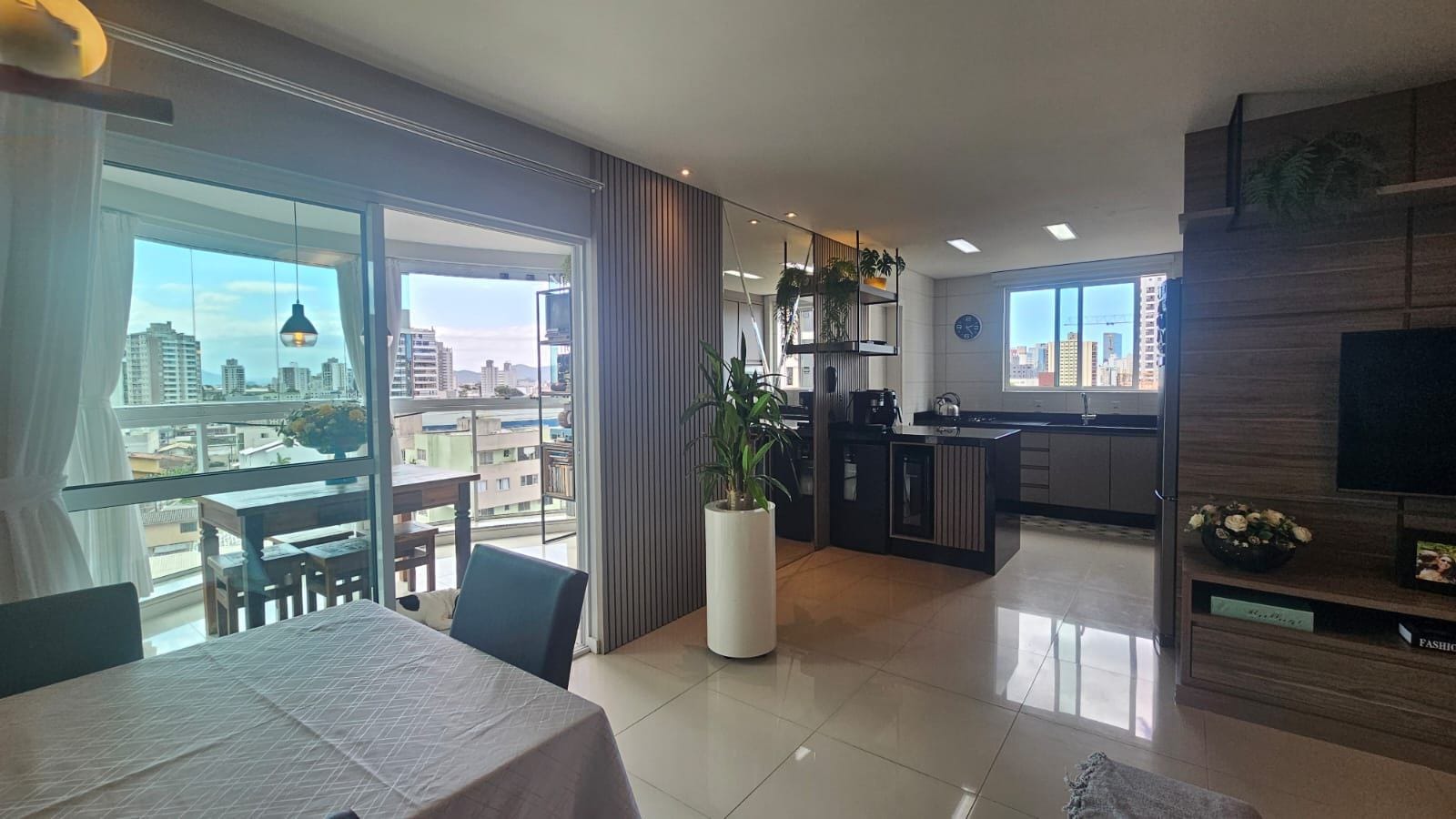 Apartamento, 3 quartos, 140 m² - Foto 4