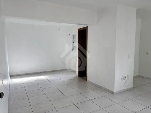Apartamento com 40m², para alugar, no bairro Languiru em Teutônia