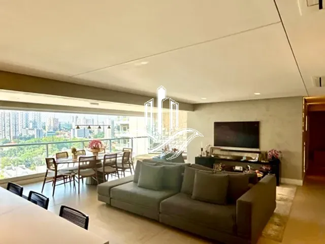Apartamento 4 quartos e 5 banheiros, à venda, no bairro Santo Amaro em São Paulo