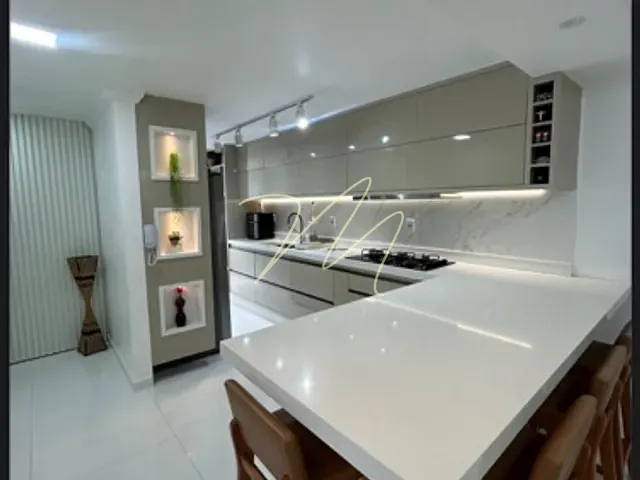 Apartamento 2 quartos e 2 banheiros, à venda, no bairro São Sebastião em Ilhéus