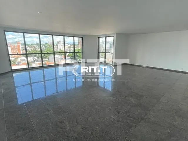 Apartamento com 569m² 4 quartos e 2 banheiros, à venda, no bairro Cambuí em Campinas