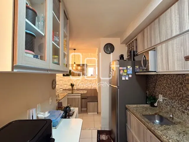 Apartamento 2 quartos e 1 banheiro, à venda, no bairro Nova Parnamirim em Parnamirim