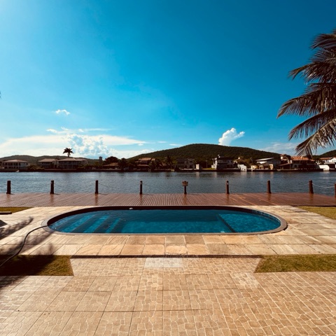 Casa com 92m² 2 quartos e 2 banheiros, à venda, no bairro Ogiva em Cabo Frio