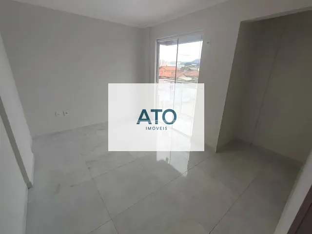 Apartamento 3 quartos e 1 banheiro, para alugar, no bairro Centro em Tijucas