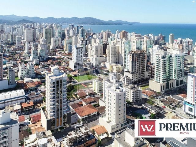 Apartamento com 158m² 3 quartos e 3 banheiros, à venda, no bairro Meia Praia em Itapema