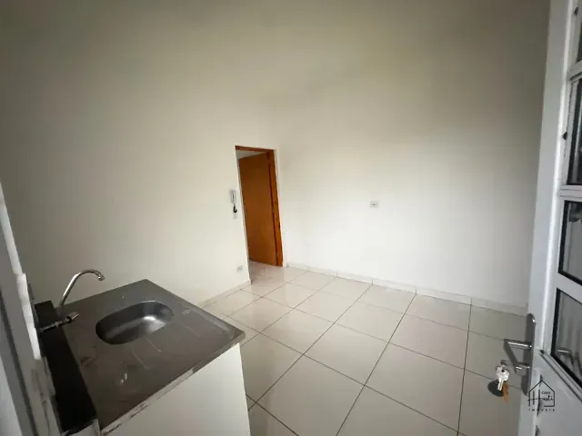 Apartamento 2 quartos e 1 banheiro, para alugar, no bairro Jardim Leonor em Cotia