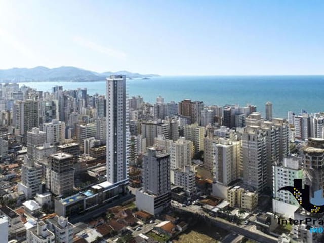 Apartamento à venda, no bairro Meia Praia em Itapema