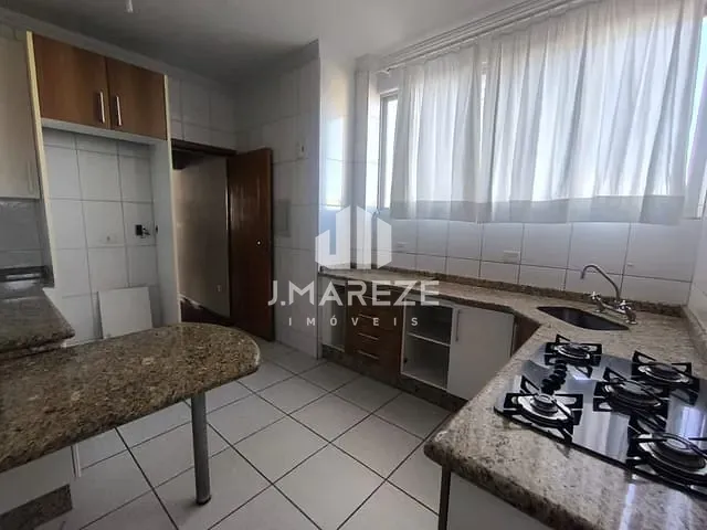 Apartamento 3 quartos e 2 banheiros, à venda, no bairro Centro em Apucarana