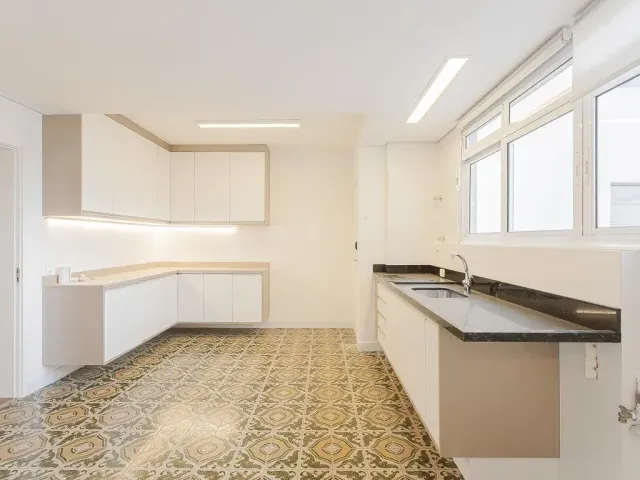 Apartamento com 180m² 3 quartos e 3 banheiros, para alugar, no bairro Cerqueira César em São Paulo