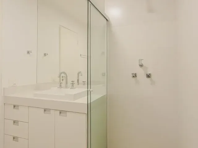 Apartamento com 180m² 3 quartos e 3 banheiros, para alugar, no bairro Cerqueira César em São Paulo