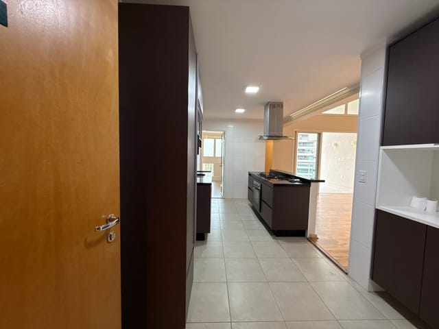 Apartamento com 172m² 3 quartos e 5 banheiros, à venda, no bairro Tamboré em Barueri
