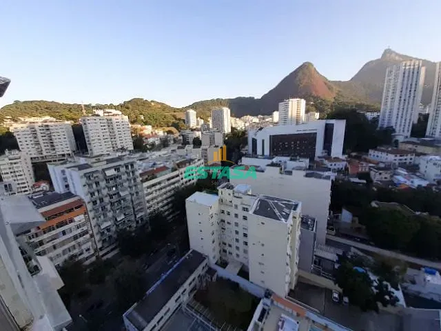 Apartamento 1 quarto e 1 banheiro, para alugar, no bairro Laranjeiras em Rio de Janeiro