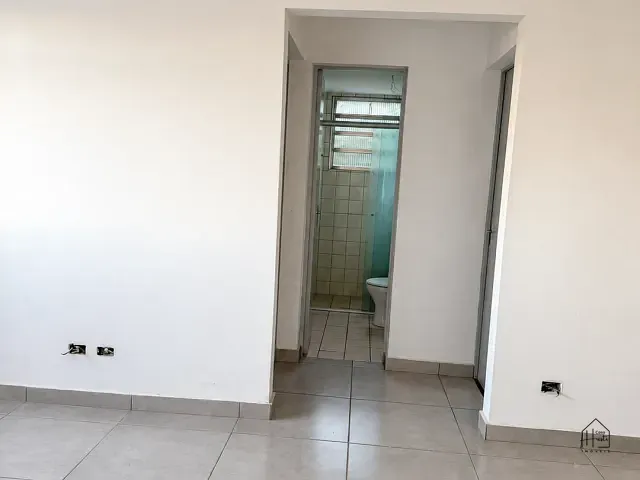 Apartamento 2 quartos e 1 banheiro, para alugar, no bairro Jardim Caiapiá em Cotia
