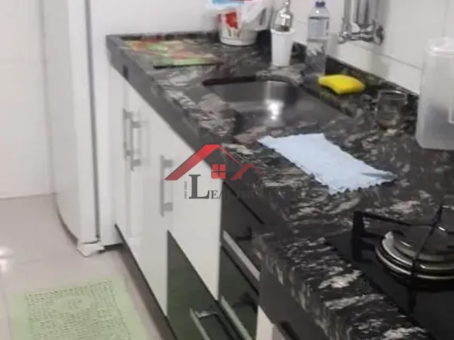 Apartamento 2 quartos e 1 banheiro, à venda, no bairro Vila Tibiriçá em Santo André