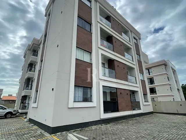 Apartamento 2 quartos e 1 banheiro, à venda ou para alugar, no bairro Santa Luzia em Tijucas