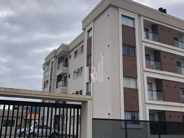 Apartamento 2 quartos e 1 banheiro, à venda ou para alugar, no bairro Santa Luzia em Tijucas