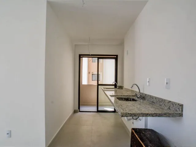 Apartamento 2 quartos e 2 banheiros, à venda, no bairro Parque das Nações em Santo André