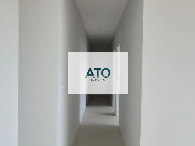Apartamento 3 quartos e 2 banheiros, para alugar, no bairro Centro em Tijucas