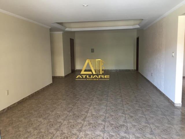 Apartamento com 160m² 3 quartos e 1 banheiro, para alugar, no bairro Centro em Pouso Alegre