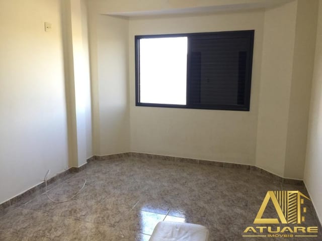 Apartamento com 160m² 3 quartos e 1 banheiro, para alugar, no bairro Centro em Pouso Alegre