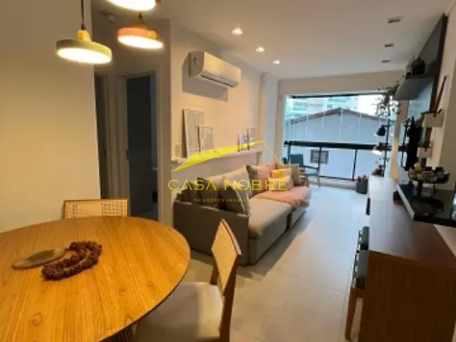Apartamento 2 quartos e 2 banheiros, à venda, no bairro Barro Vermelho em Vitória