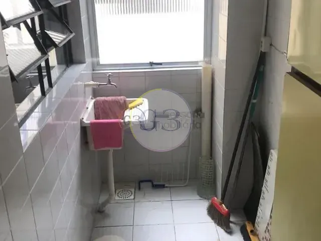 Apartamento 2 quartos e 1 banheiro, para alugar, no bairro Centro em Pelotas