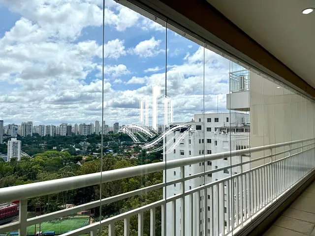 Apartamento com 200m² 3 quartos e 5 banheiros, à venda, no bairro Alto da Boa Vista  em São Paulo