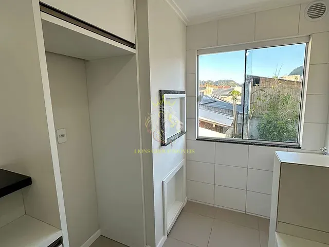 Apartamento 2 quartos e 1 banheiro, à venda, no bairro Rio Pequeno em Camboriú