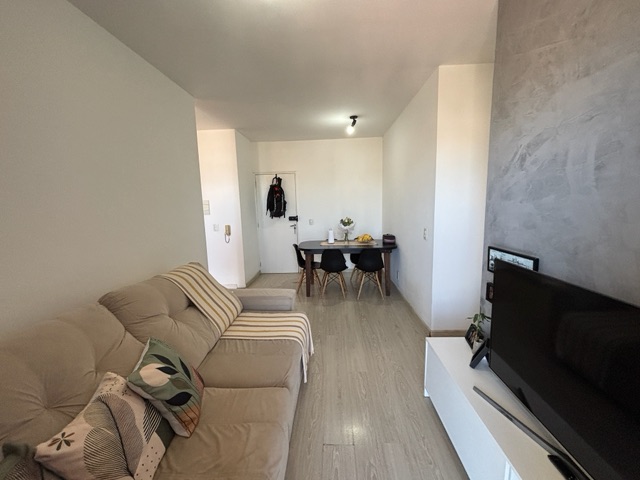 Apartamento 2 quartos e 2 banheiros, à venda, no bairro Jardim Messina em Jundiaí