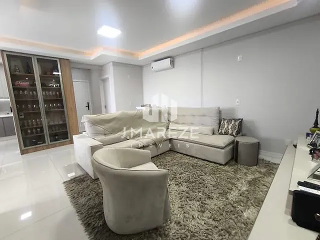 Apartamento com 165m², à venda, no bairro Vila Vitória em Apucarana