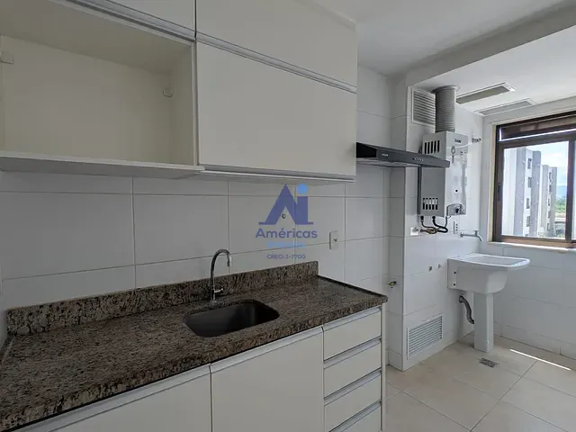 Apartamento com 65m² 2 quartos e 2 banheiros, à venda, no bairro Recreio dos Bandeirantes em Rio de Janeiro