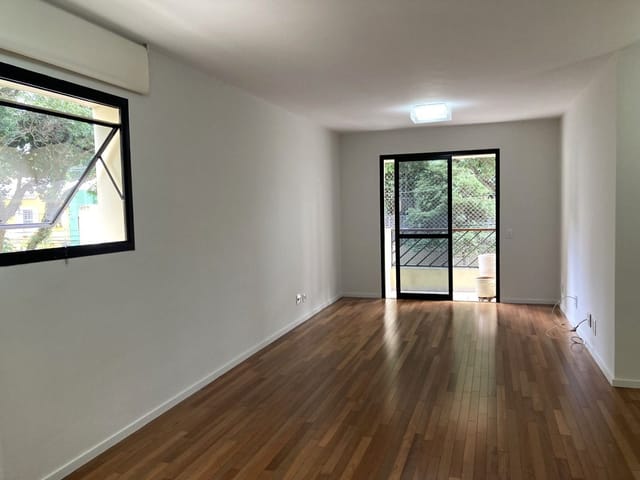 Foto do Apartamento - Apto à venda, com  03 dormitórios, 2 vagas fixas independentes, ao lado do metrô Vila Mariana,na Vila Mariana - São Paulo/SP | Paulista Imóveis.