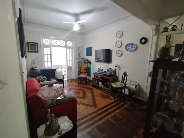 Apartamento com 90m² 3 quartos e 2 banheiros, à venda, no bairro Copacabana em Rio de Janeiro