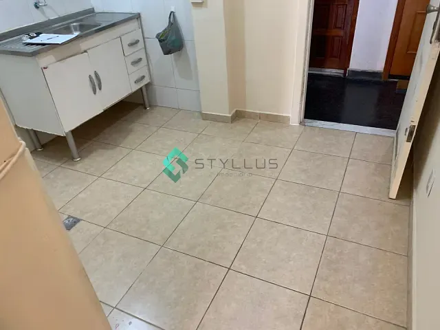 Apartamento 1 quarto e 1 banheiro, para alugar, no bairro Centro em Rio de Janeiro