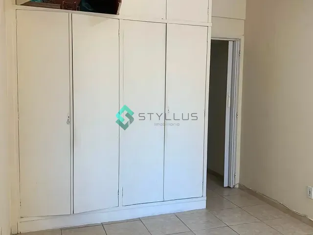 Apartamento 1 quarto e 1 banheiro, para alugar, no bairro Centro em Rio de Janeiro