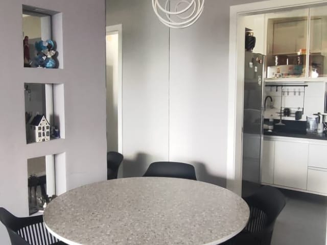 Foto do Apartamento - Locação de apartamento com 3/4 (1 suíte), 82 m², sala 2 ambientes e varanda com vista livre. Reformado, planejados, ar, vaga coberta e lazer. | Santa Rosas Imóveis