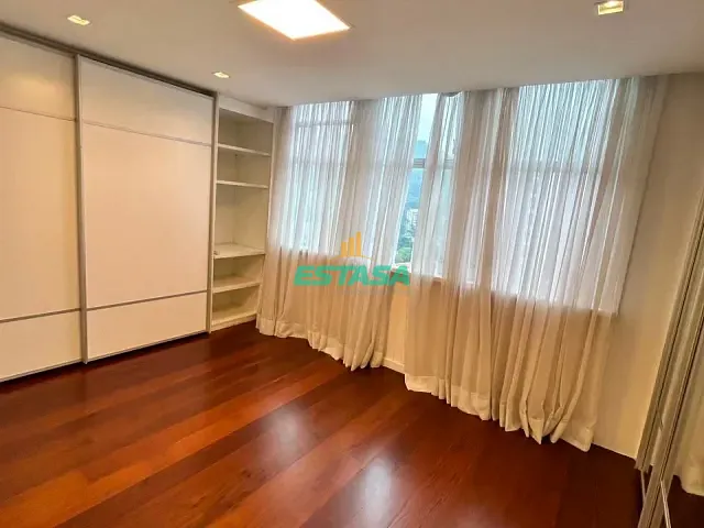 Apartamento 3 quartos e 3 banheiros, à venda, no bairro Botafogo em Rio de Janeiro