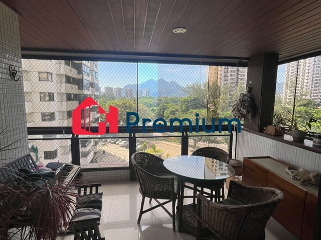 Apartamento 2 quartos e 2 banheiros, à venda, no bairro Barra da Tijuca em Rio de Janeiro