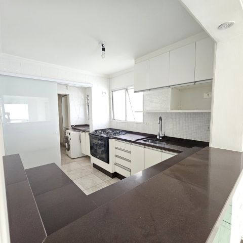 Apartamento com 68m² 2 quartos e 2 banheiros, para alugar, no bairro Vila Olímpia em São Paulo